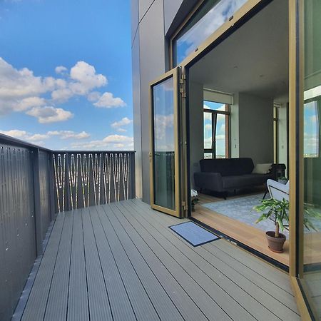 Cozy Room With Private Bathroom In Luxurious Flat London Kültér fotó